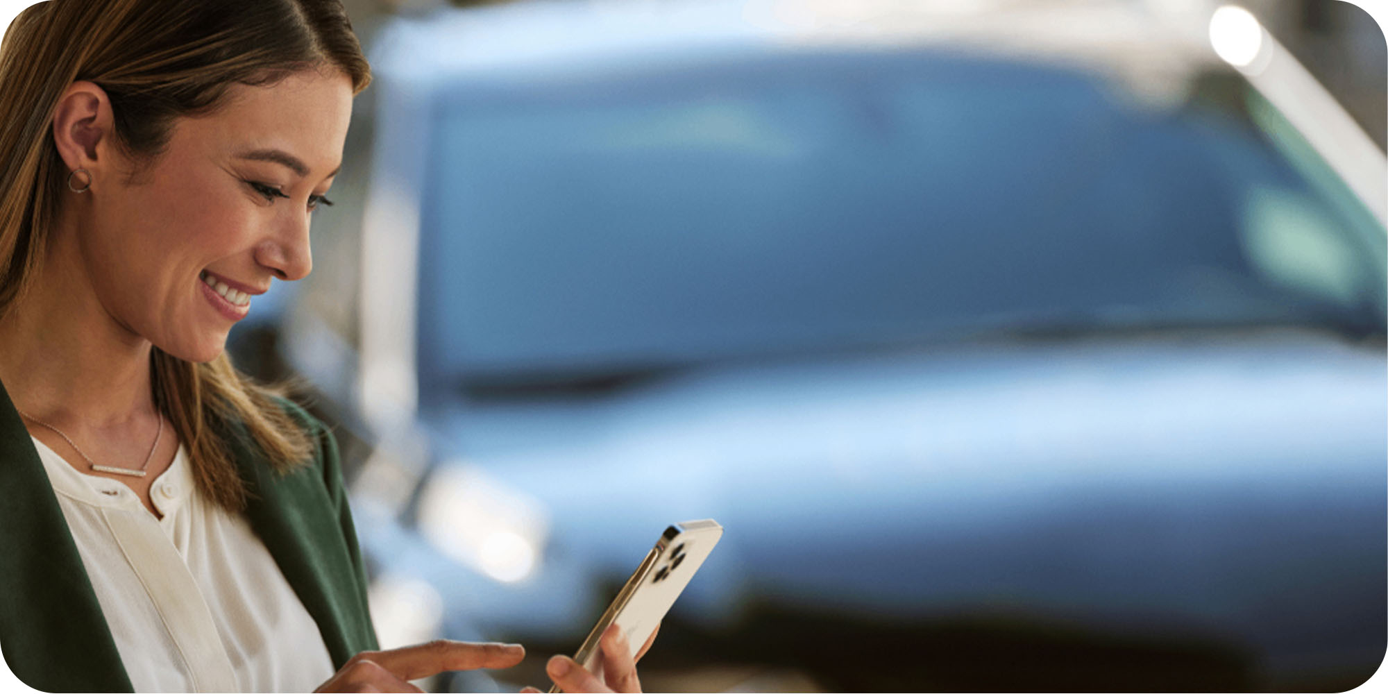 Usuaria Usando Chevrolet App