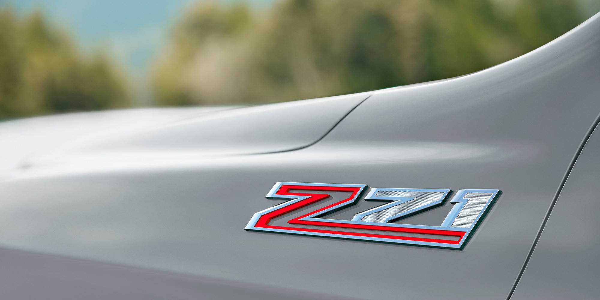 Vista del emblema Z71 de la Chevrolet Suburban Z71